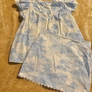 Crown & Ivy 2 piece Light Blue and White Set